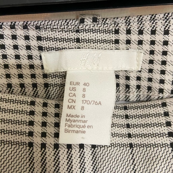 Patterned Pants - Picture 3 of 3